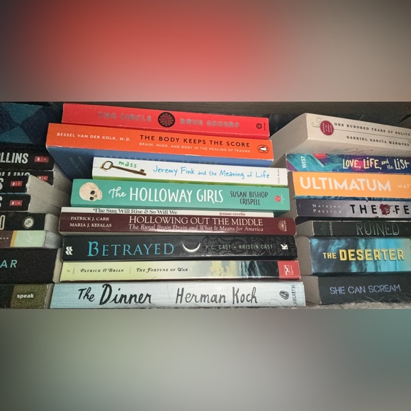 Paperback Books - Picture 8 of 9